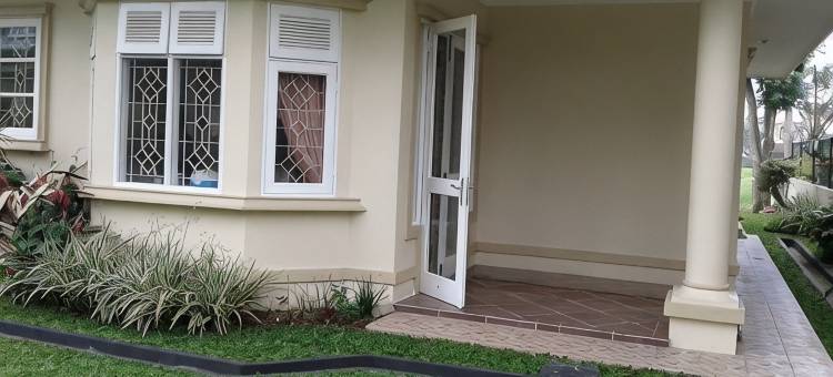 彭卡克别墅度假村(Villa Puncak Resort)图片