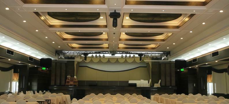 罗恩佩帝都酒店(Ruean Phae Royal Park Hotel)图片