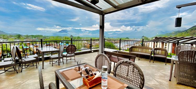 Dal湖的The Vintage Srinagar(The Vintage Srinagar at Dal Lake)图片