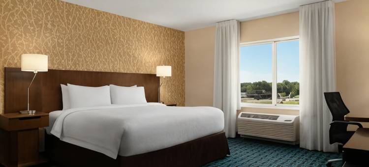 伦敦万枫套房酒店(Fairfield Inn & Suites London)图片
