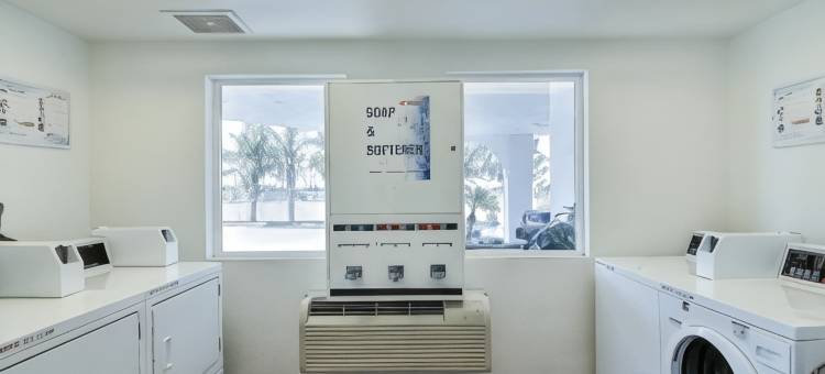 本图拉6号汽车旅馆(Motel 6 Ventura, CA - South)图片