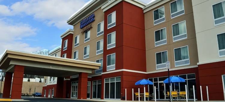斯塔福德匡蒂科万豪万枫酒店(Fairfield Inn & Suites Quantico Stafford)图片