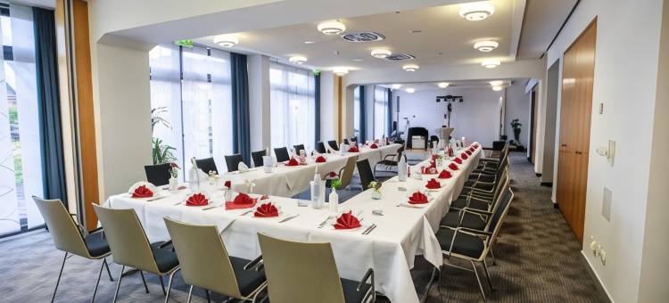 里萨德累斯顿艾尔布兰德美居酒店(Mercure Hotel Riesa Dresden Elbland)图片