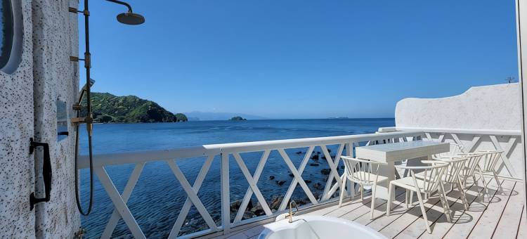"COVE KAWANA" Shabby Chic Izu Ocean Front Villa图片