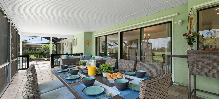 圣露西港高尔夫逸居高尔夫球场度假屋(Port St. Lucie Golf Escape Right on the Golf Course)图片