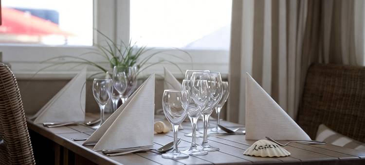 海肯多夫波罗的海海滨桑拿酒店(Belvilla)(Heikendorf Ostseebad Strandhotel mit Sauna by Belvilla)图片