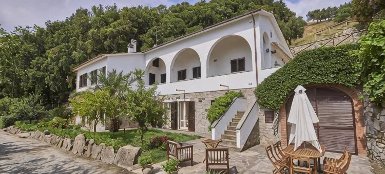 马西亚纳山公寓(Marciana Hills Apartments)图片