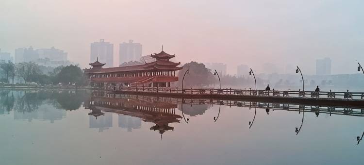 7天连锁酒店(长沙五一广场迎宾路口地铁站店)图片