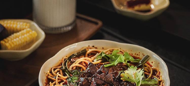 乐喜江景酒店(乐山上中顺美食街店)图片