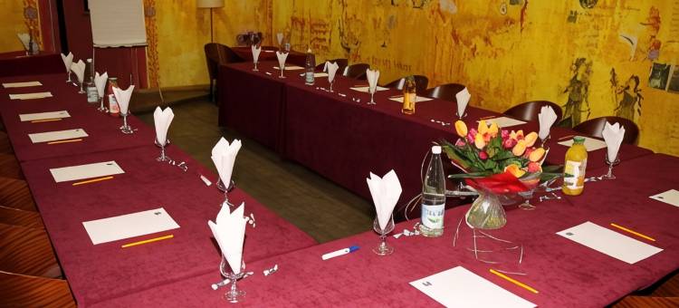 罗德兹中心车站钟楼酒店(Le Clocher de Rodez Centre Gare)图片