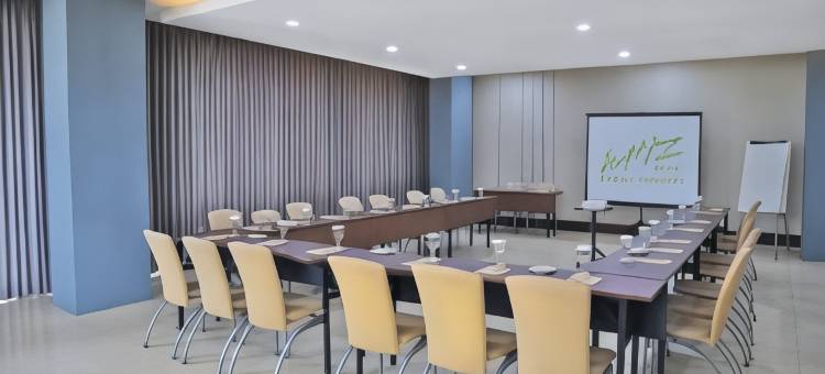 雅加达奇基尼呼啸酒店(Whiz Hotel Cikini Jakarta)图片