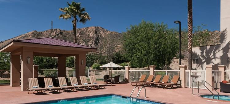 圣塔克拉利塔瓦伦西亚万怡酒店(Courtyard Santa Clarita Valencia)图片