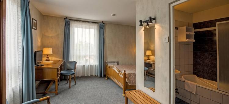 星辰旅馆(Logis Hôtel Restaurant Hostellerie de l'Étoile)图片