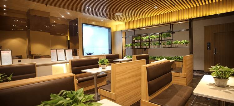 H水晶酒店(山阳店)图片
