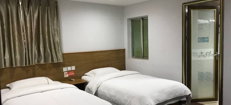 鑫南湖宾馆(南郊机场川文艺店)图片