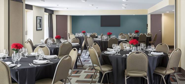 布法罗格罗韦福朋喜来登酒店(Four Points by Sheraton Buffalo Grove)图片