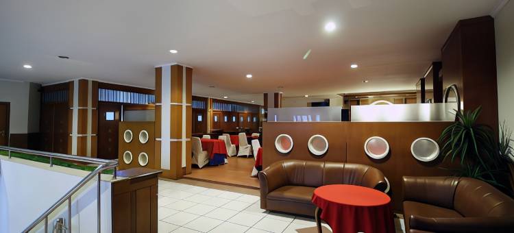 特加尔亚历山大酒店(Alexander Hotel Tegal)图片