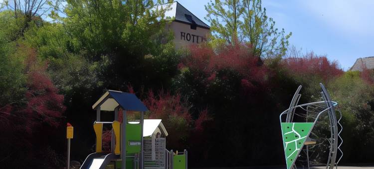 拉费米的博兰酒店(HÔTEL la Ferme de Bourran Rodez - Parking privé Gratuit)图片