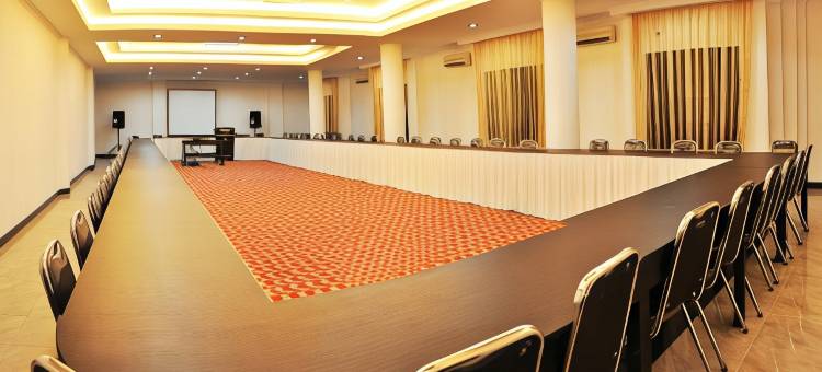 巴当班让朗卡约巴萨酒店(Rangkayobasa Hotel Padang Panjang)图片