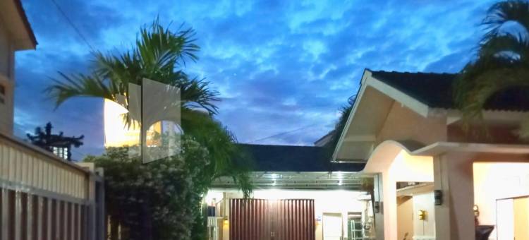 Isa Homestay Kudus Mitra Reddoorz图片