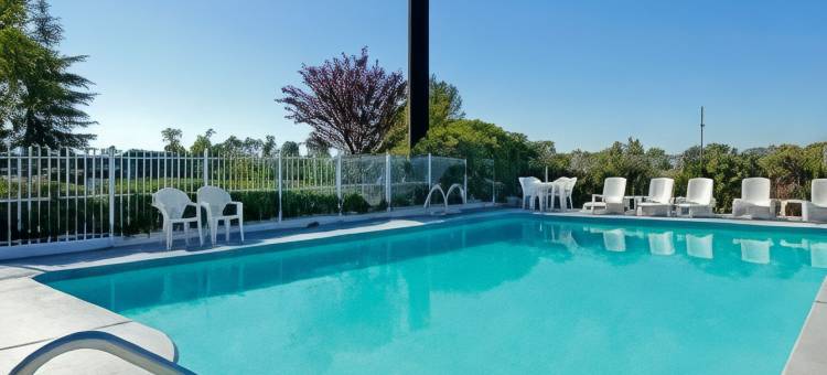 奥罗维尔速8酒店(Super 8 by Wyndham Oroville)图片