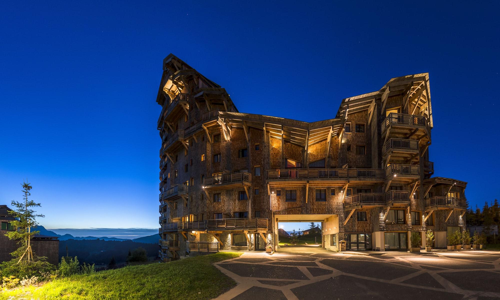 Résidence Pierre & Vacances Premium l'AmaraOver view