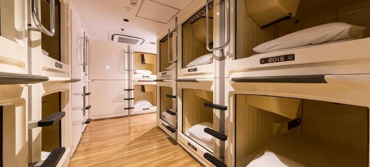 新宿区役所前胶囊酒店(Shinjuku Kuyakusho-Mae Capsule Hotel)图片