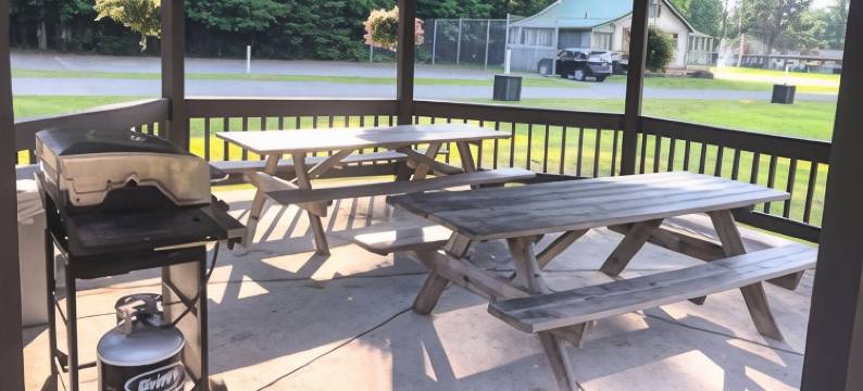 旧福奇阿第伦达克酒店(Adirondack Lodge Old Forge)图片