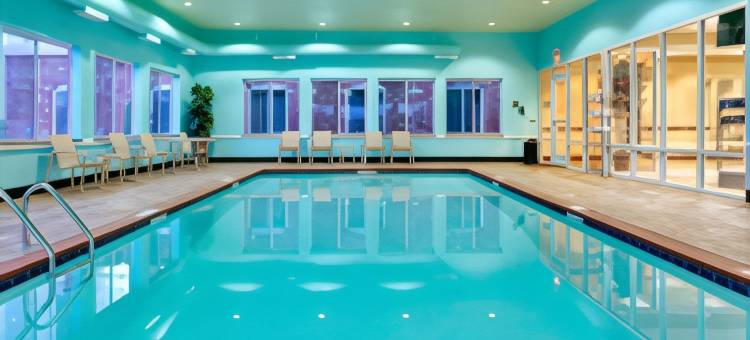 智选假日套房酒店米林 - 孟菲斯区(Holiday Inn Express & Suites Millington-Memphis Area)图片