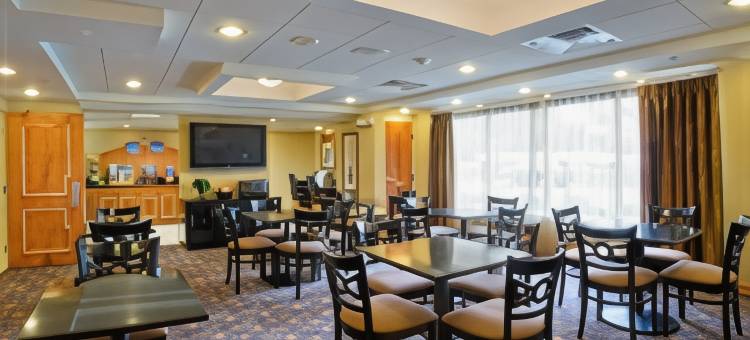 智选假日套房酒店西长分公司(Holiday Inn Express & Suites West Long Branch - Eatontown)图片