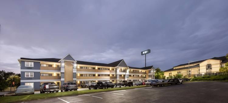 美茵斯坦套房酒店诺克斯维尔 - 雪松崖(MainStay Suites Knoxville - Cedar Bluff)图片