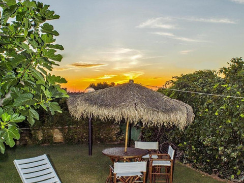 风中玫瑰别墅公寓