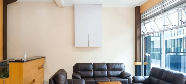 Super OYO 1506  Shabrina 2伊斯兰旅馆(Shabrina Homestay Syariah Terminal Tirtonadi Solo RedPartner)图片