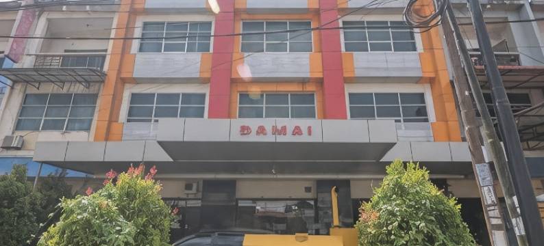 红多兹酒店-近查加玛达坤甸(RedDoorz Near Gajah Mada Pontianak)图片