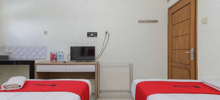 RedDoorz Near Juanda International Airport 2图片