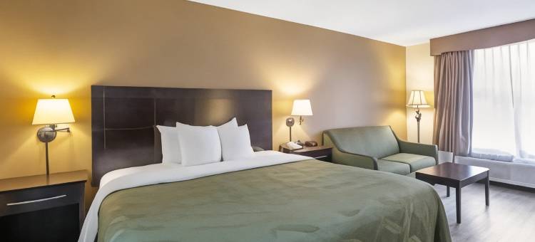 利夫奥克 I-10 283 号出口凯艺套房酒店(Quality Inn & Suites Live Oak I-10 Exit 283)图片