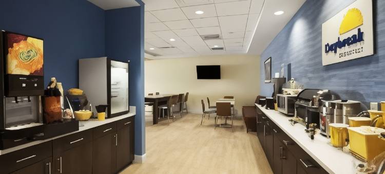 北阿尔图纳的舒眠套房酒店(Sleep Inn & Suites Altoona North)图片