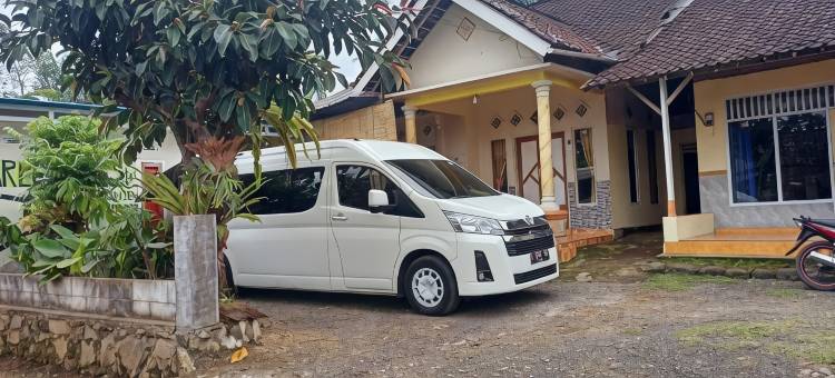 法雷尔家庭旅馆(Farel Homestay Kawahijen)图片