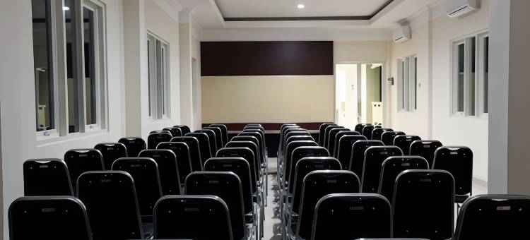 萨拉斯图班市酒店(Saras City Tuban)图片