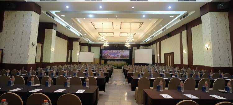 潘达纳兰酒店(Pandanaran Hotel)图片