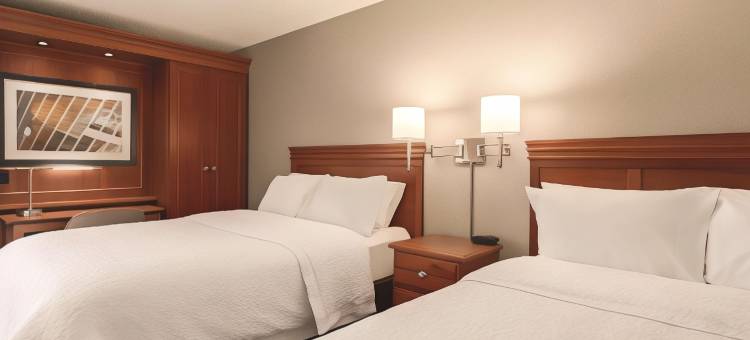 德梅因机场欢朋酒店(Hampton Inn des Moines-Airport)图片