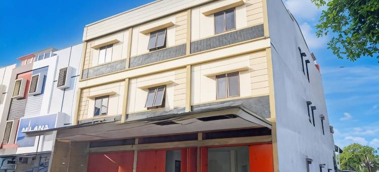 瑞德多兹回教酒店 - 近 AP 佩塔拉尼 3 号(Hotel O Rappocini Near Rsia Paramount)图片