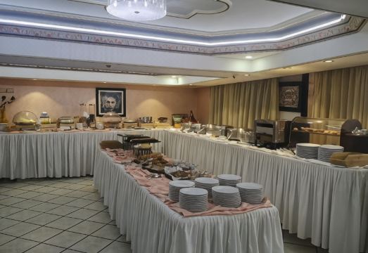 Majliss Hotel DowntownHotel Overview