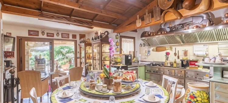 富鲁米尼别墅酒店(Villa Flumini)图片