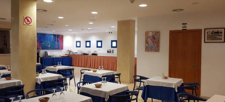 奥克塔维亚卡达克斯酒店(Hotel Octavia)图片