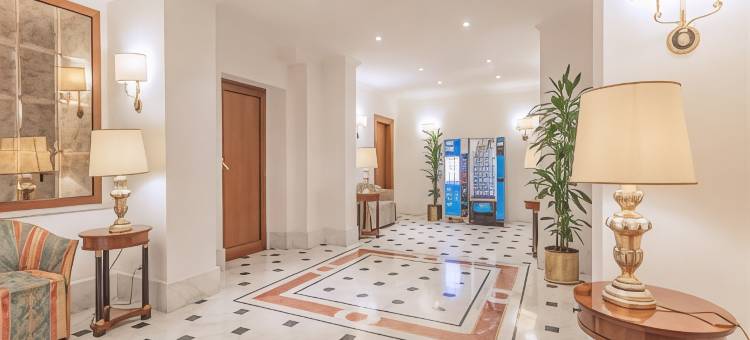 露彻雷利酒店(Raeli Hotel Luce)图片