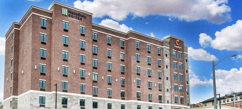 舒适套房酒店(Comfort Suites Cincinnati University - Downtown)图片