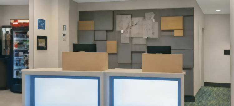 Holiday Inn Express & Suites Lenexa - Overland Park Area图片