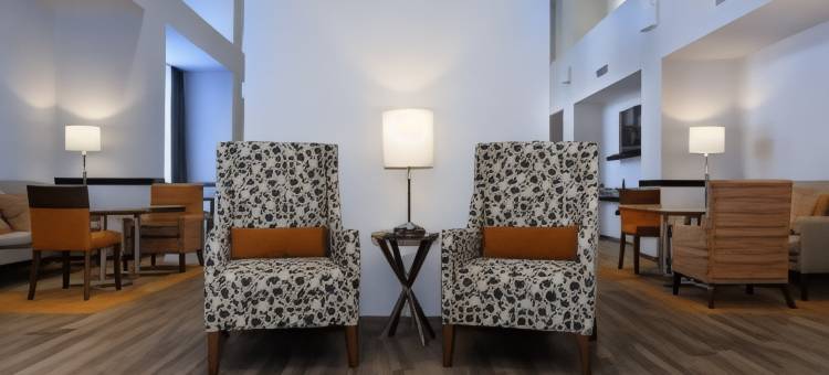 特鲁罗智选假日套房酒店(Hampton Inn & Suites by Hilton Truro)图片