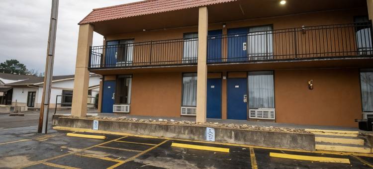 温德姆戴斯酒店 卡多山谷 阿卡德尔菲亚(Days Inn by Wyndham Caddo Valley Arkadelphia)图片